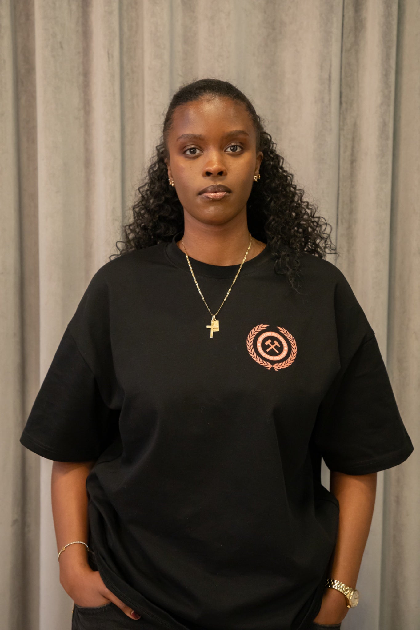 Black - FAMILY IS BOND T-Shirt